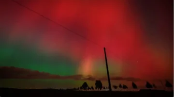 مذنبات وأضواء الشمال تضيف ظاهرة طبيعية نادرة تضيء سماء ألمانيا وتجذب اهتمام هواة الفلك